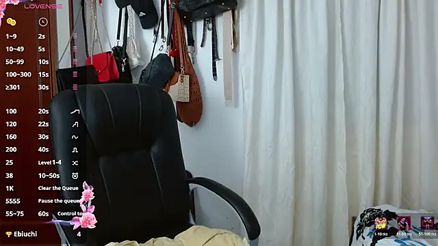 Scarlett_3X Adlı Modelin Canlı XXX Sohbeti