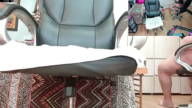 Tyffanny-Evans: διαδικτυακό σόου στην κάμερα