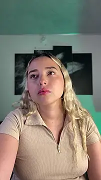 XXX chat uživo modela Irisweet_