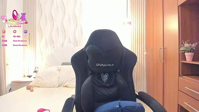 Chat XXX en directo de Luucyfer