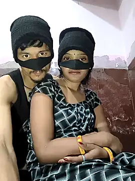 couplegk71 Show in webcam