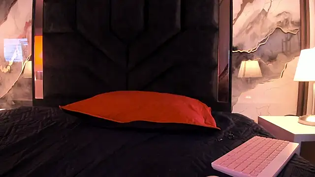 SusanVilla Adlı Modelin Canlı XXX Sohbeti