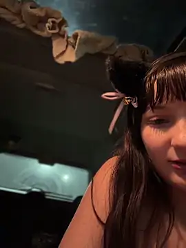 urpuppymoon Chat XXX live