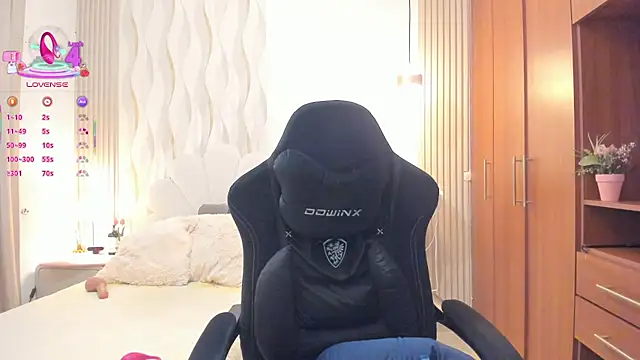 Luucyfer Chat XXX live