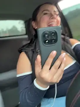 Lesly_10- Live XXX-Chat