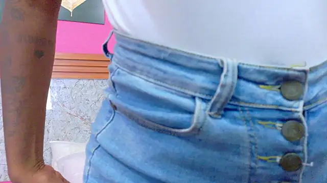 kinkyandsavage Live XXX Chat