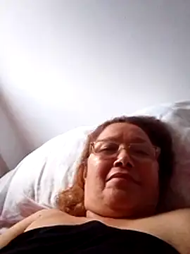 Cessi50 Adlı Modelin Canlı XXX Sohbeti