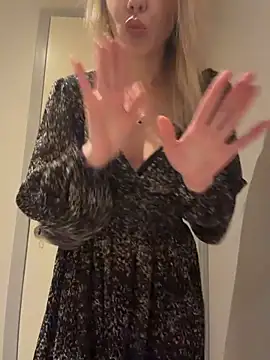 ElenaWhitmore Live XXX-Chat