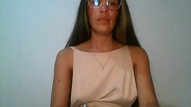 Juanabrunette7: онлайн-секс-чат