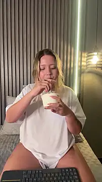 MiaPetit_ Live XXX-Chat