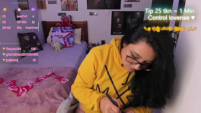 Cherry_blush_ Adlı Modelin Canlı XXX Sohbeti