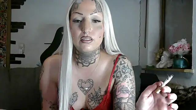 Czat XXX na żywo – RoxxyInk