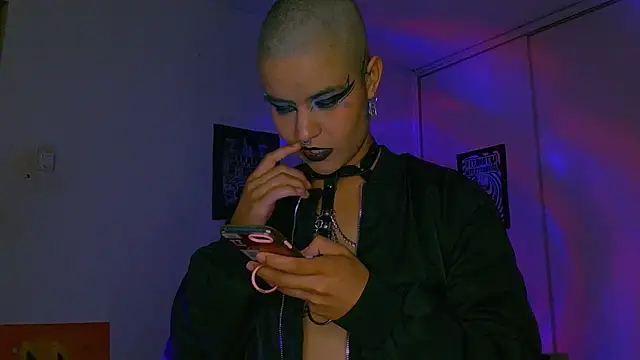 alex_one888 élő XXX-chatje