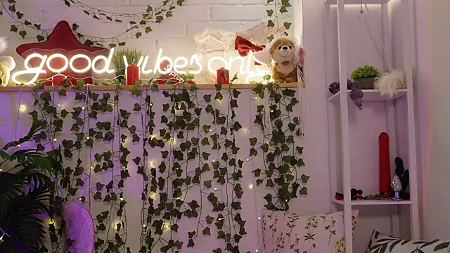 MonicaAsis live XXX chat