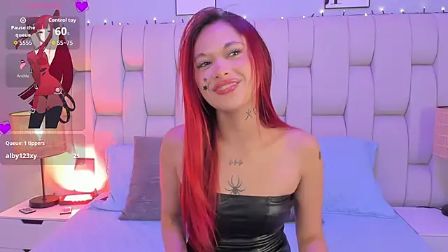 Chat +18 de SkinnyFoxy ao vivo