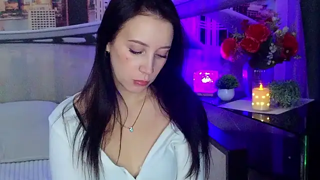 MonicaSweetxのライブXXXチャット