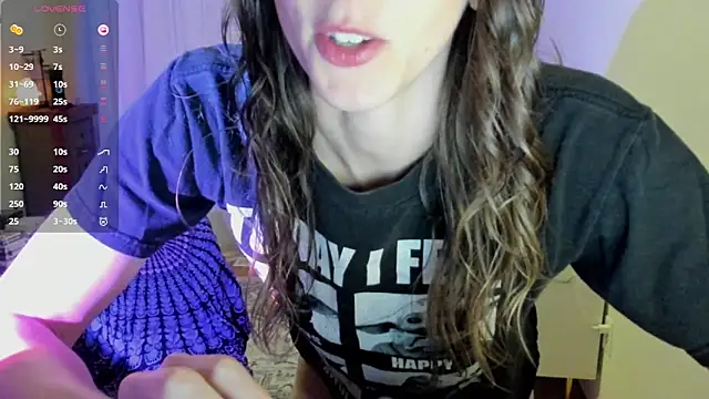 Chat +18 de lyla_maeve ao vivo