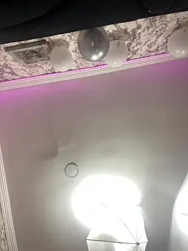 Chat XXX en directo de HOTTIE_MIA_