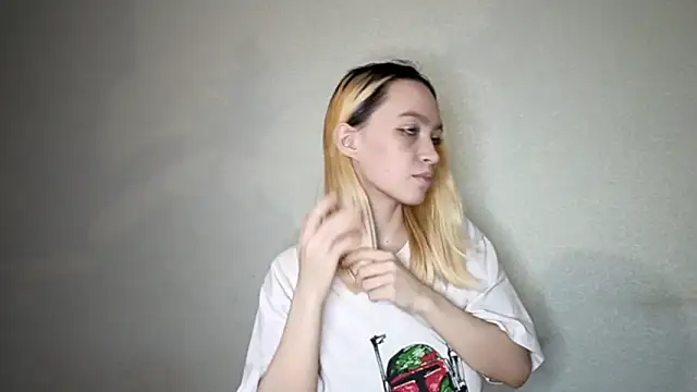 AyanamiPepe Chat XXX in diretta