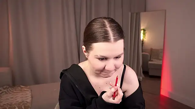 ThedaAlvarran Live XXX-chat