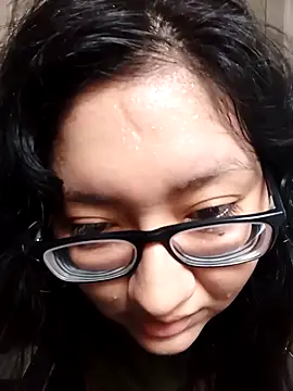 Chat XXX en directo de KittyLesly