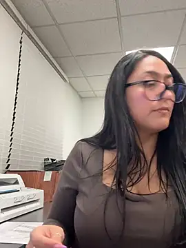 Czat XXX na żywo – Goddessxxrosexx