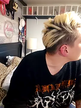 Chat XXX en directo de PinkTheHawk