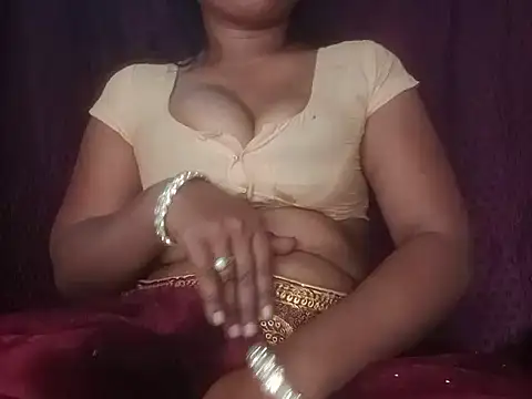 Chat XXX en directo de Shenaya-4Hot