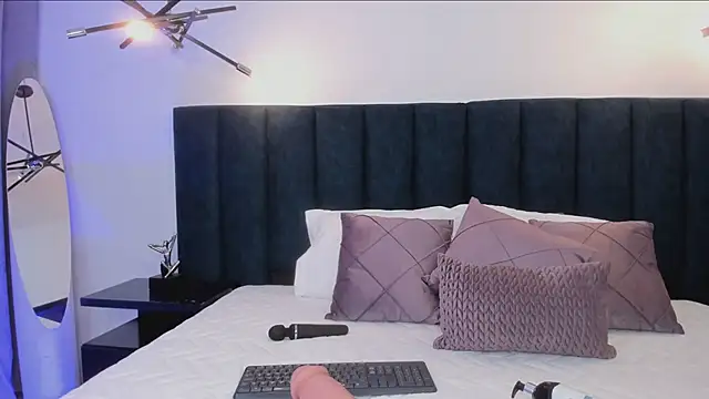 alaia7h Show in webcam