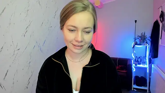 holly_xglam Chat XXX live