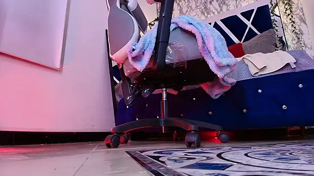 دردشة charlotte_bluee الجنسية المباشرة