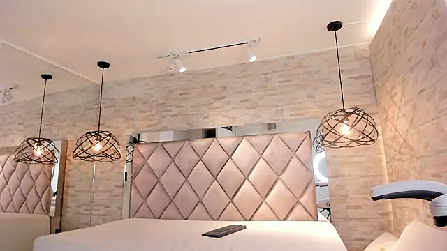 celene_midnight Chat XXX live