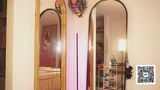 دردشة sweetlittlevenus الجنسية المباشرة