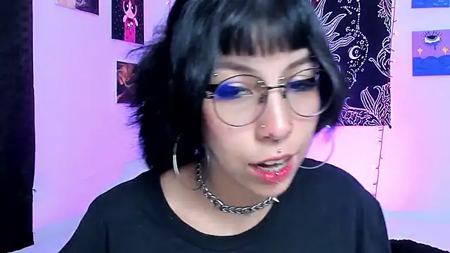 Rose_72 Chat XXX live