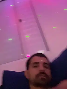 Pokazy przed kamerką – Felipinh19cm