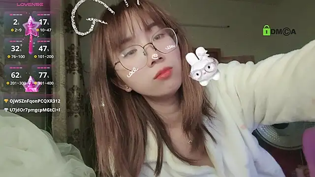 Lili_666のライブXXXチャット