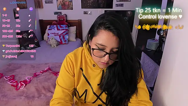 Cherry_blush_ Adlı Modelin Canlı XXX Sohbeti