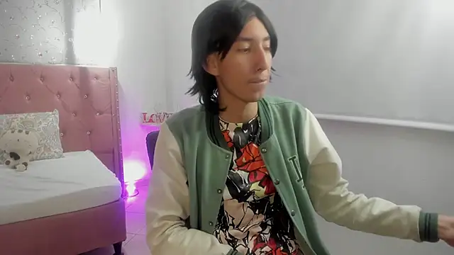 Chat XXX en directo de loverisu-coral