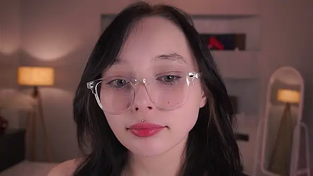 HannaHayles 即時 XXX 聊天