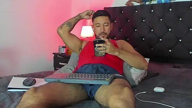 dereck_karterのライブXXXチャット