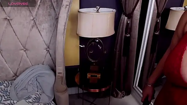 Živý XXX chat BustyGizelle