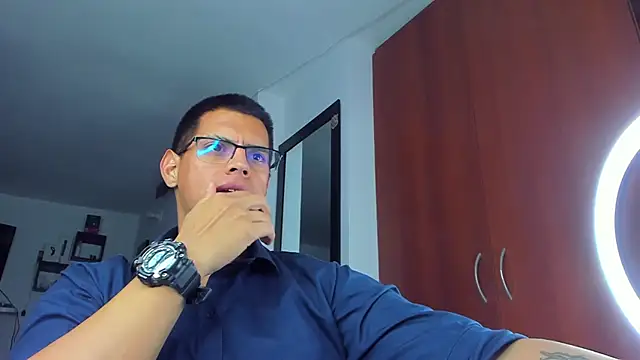 _John_Boy_ Adlı Modelin Canlı XXX Sohbeti