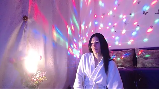 Онлайн чат XXX ElysaSun