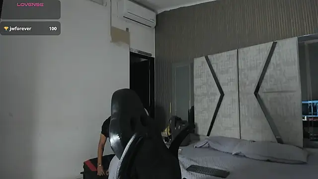 XXX chat uživo modela LiamDeep