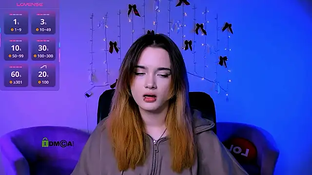 liana_kisses live XXX chat