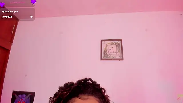 Cata_green Adlı Modelin Canlı XXX Sohbeti