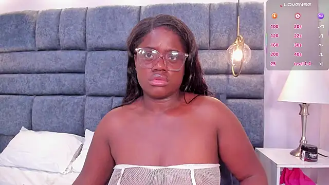 Онлайн чат XXX liarosee11