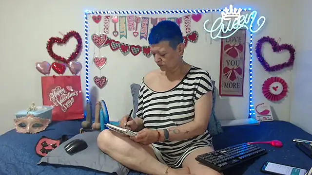 loquitaqueen011 Live XXX-chat