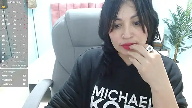 sophia_hadid Live XXX Chat