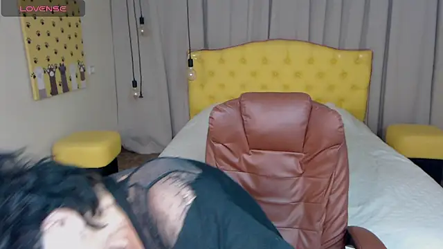 MasterLeila 现场XXX聊天